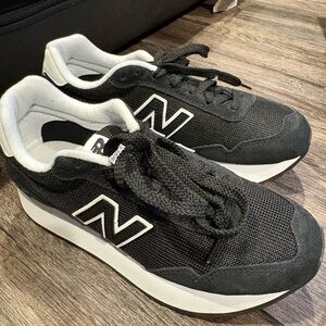 New Balance Black and White Athletic Shoes